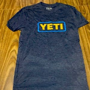 Yeti small men's blue shirt new without tag